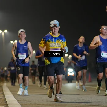 Runner Photo 7384500