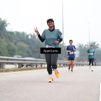 Runner Photo 7384544
