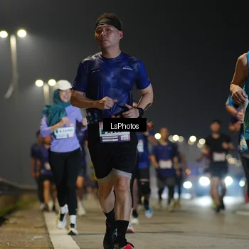 Runner Photo 7384551