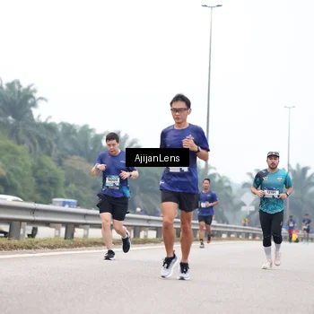 Runner Photo 7384556
