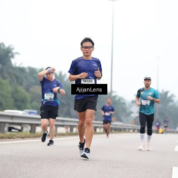 Runner Photo 7384558