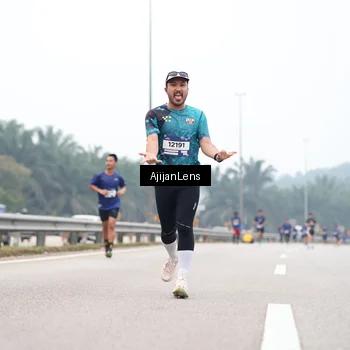 Runner Photo 7384576