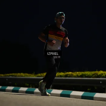 Runner Photo 7384585