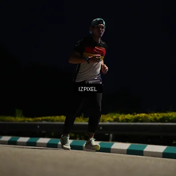 Runner Photo 7384614