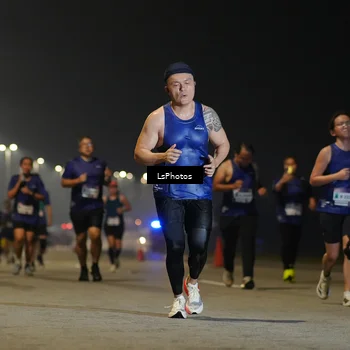 Runner Photo 7384628