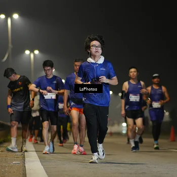Runner Photo 7384675