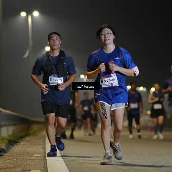 Runner Photo 7384699