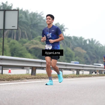 Runner Photo 7384704