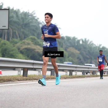Runner Photo 7384718