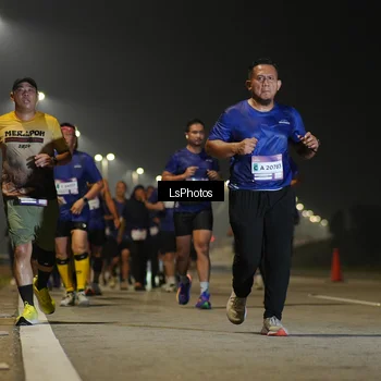 Runner Photo 7384719