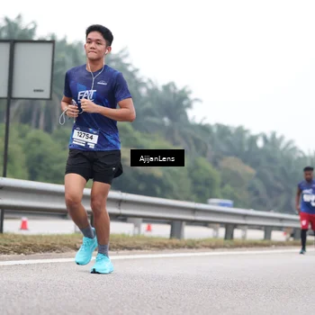 Runner Photo 7384727