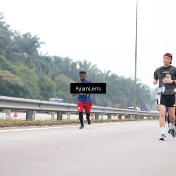 Runner Photo 7384730