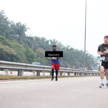Runner Photo 7384746