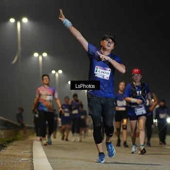 Runner Photo 7384750