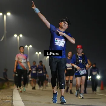 Runner Photo 7384752