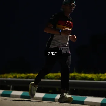 Runner Photo 7384803