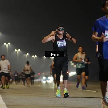 Runner Photo 7384815