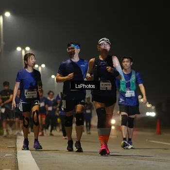 Runner Photo 7384842