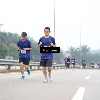 Runner Photo 7384880