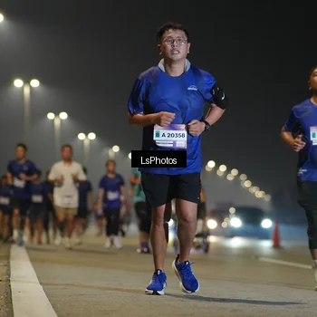 Runner Photo 7384921