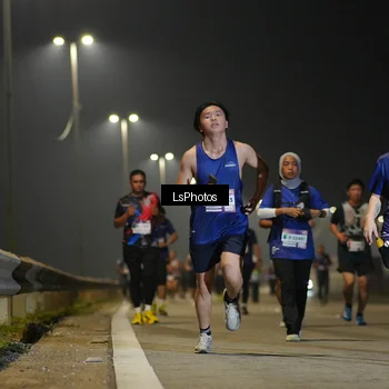 Runner Photo 7384932