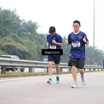 Runner Photo 7384938