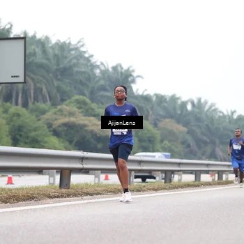 Runner Photo 7384941