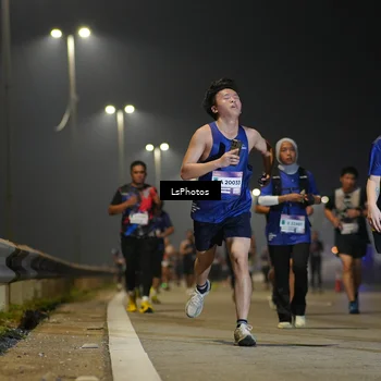Runner Photo 7384952