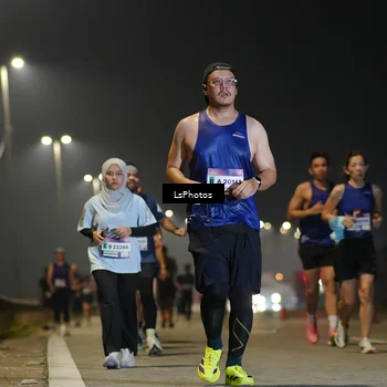 Runner Photo 7384975