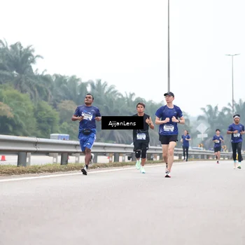 Runner Photo 7384980