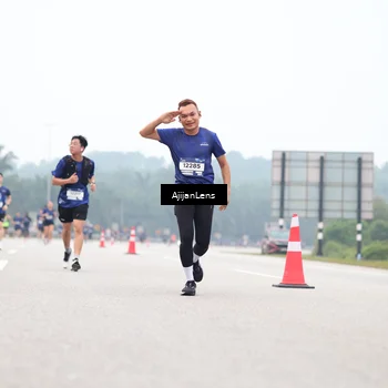 Runner Photo 7384982