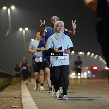 Runner Photo 7384994