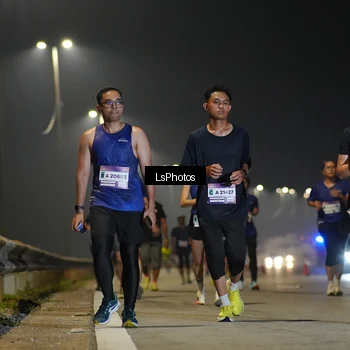Runner Photo 7385023