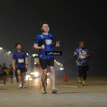 Runner Photo 7385035
