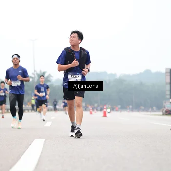 Runner Photo 7385046