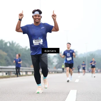 Runner Photo 7385053