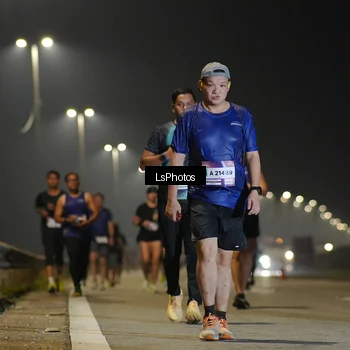 Runner Photo 7385055