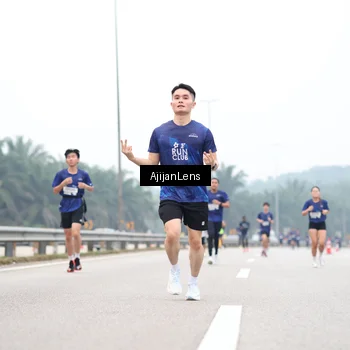 Runner Photo 7385087