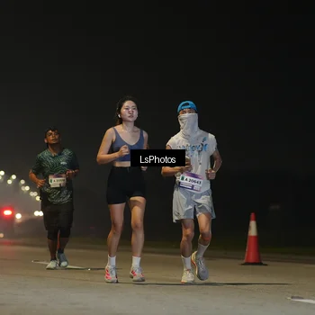 Runner Photo 7385104