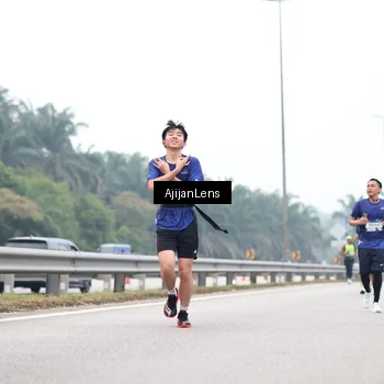 Runner Photo 7385105