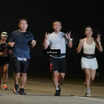 Runner Photo 7385136