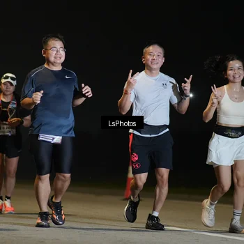 Runner Photo 7385137