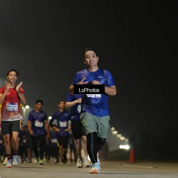 Runner Photo 7385169