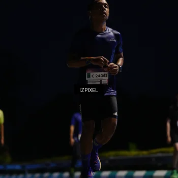 Runner Photo 7385370