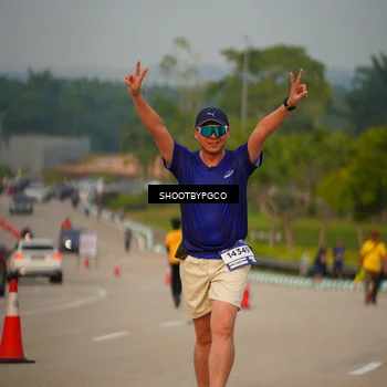 Runner Photo 7385444