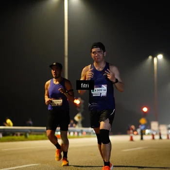 Runner Photo 7385628