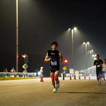Runner Photo 7385663