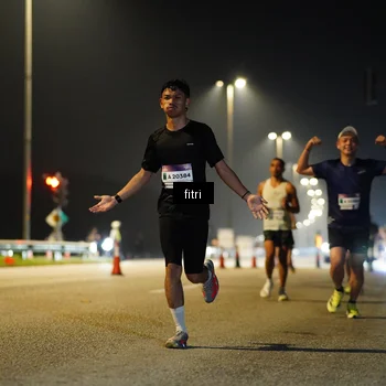 Runner Photo 7385716