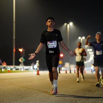 Runner Photo 7385717