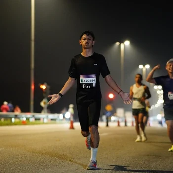 Runner Photo 7385723